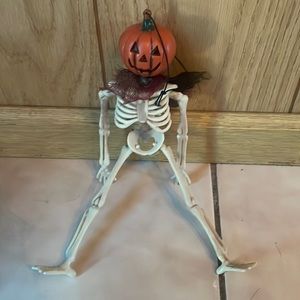 Pumpkin Skeleton